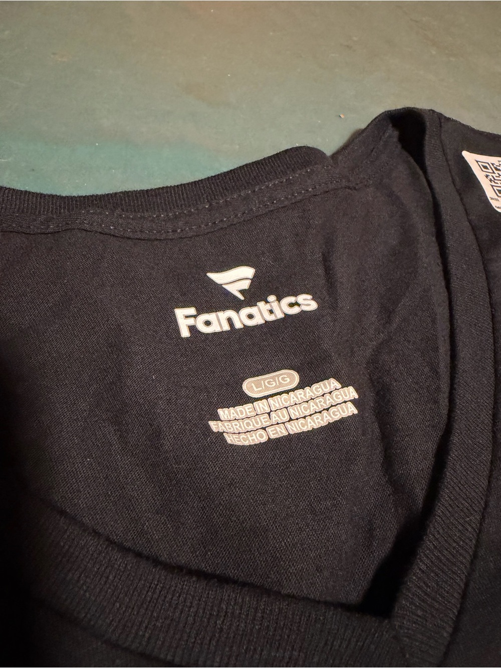 NEW LA Los Angeles 2028 Olympics V-neck Tshirt - Picture 3 of 3